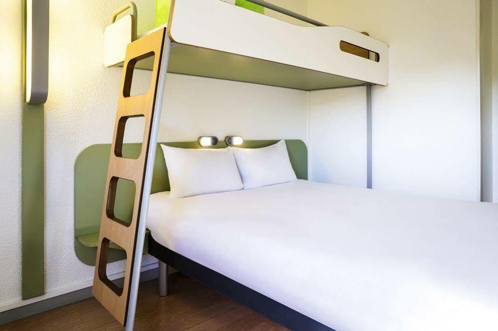 Ibis Budget Grigny Centre מראה חיצוני תמונה